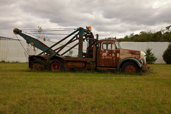 GMC Tow Truck Oct 4, 2019 _4884