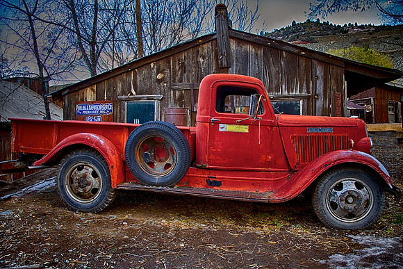Jerome, AZ Gold King Mine Dodge Truck Dec 2, 2016 _4153_HDR
